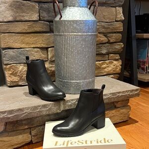 Women’s LifeStride Black Booties